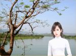 áo dài trắng và sông hương Huế