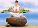 cô gái tập yoga trên tảng đá